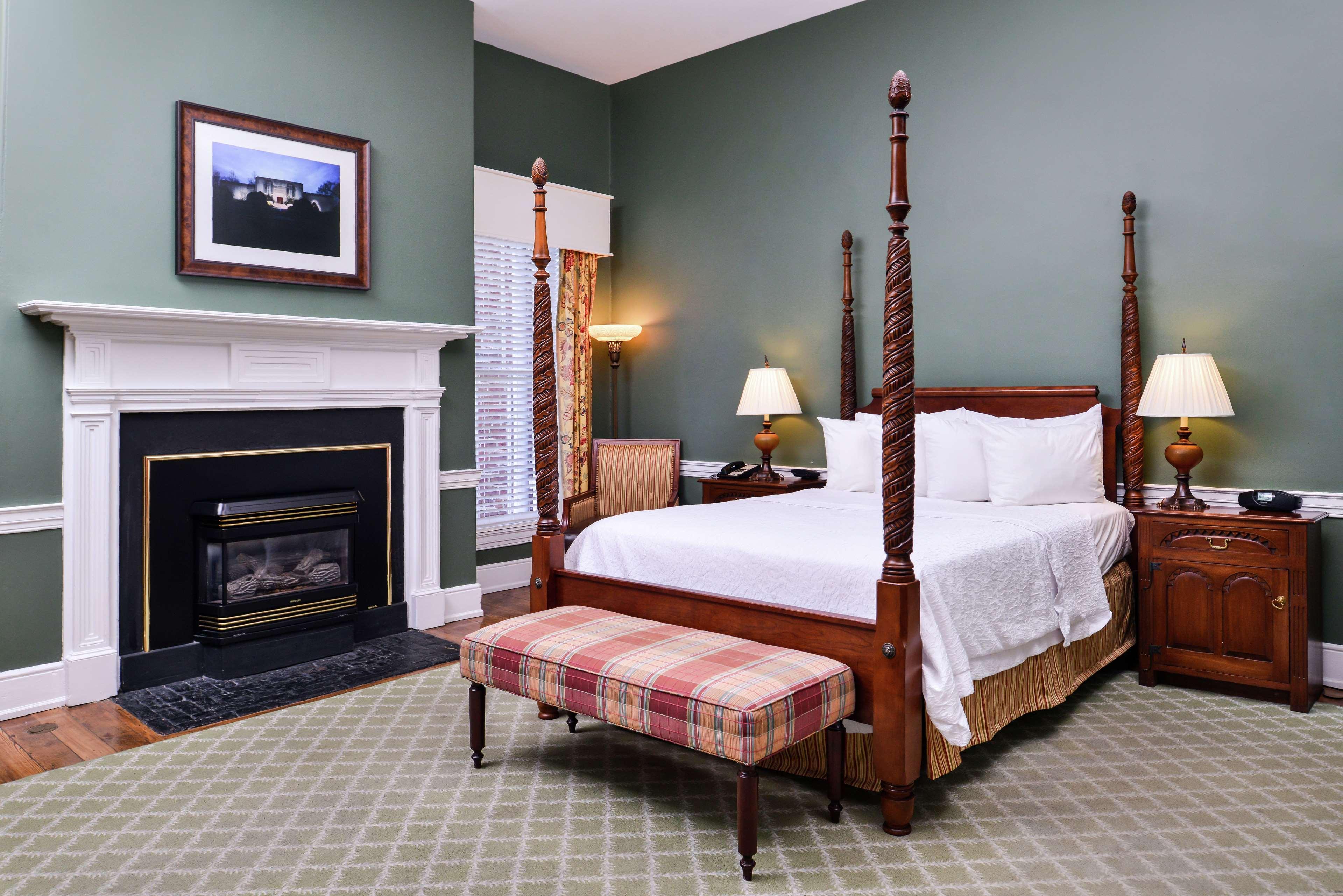 Hampton Inn Lexington Historic Area Bagian luar foto