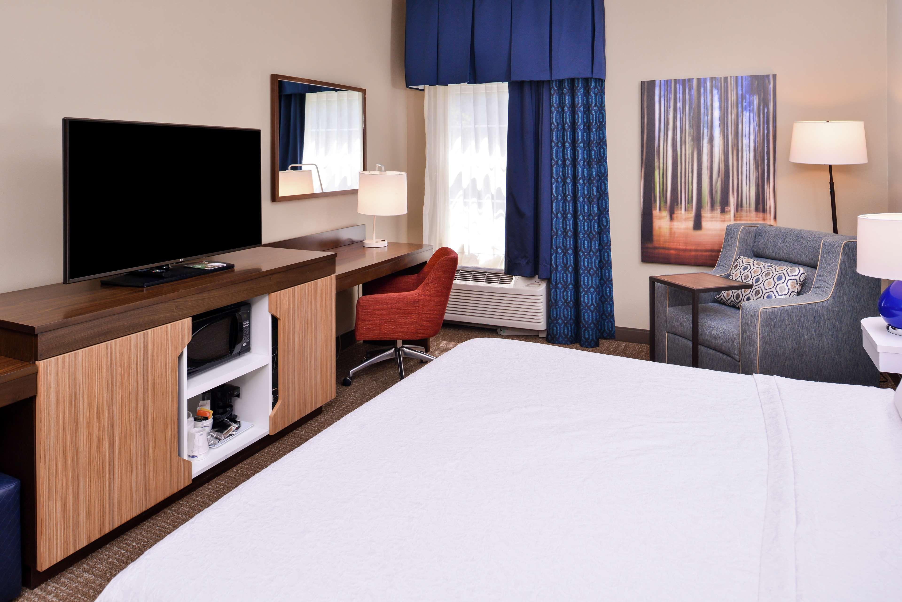 Hampton Inn Lexington Historic Area Bagian luar foto