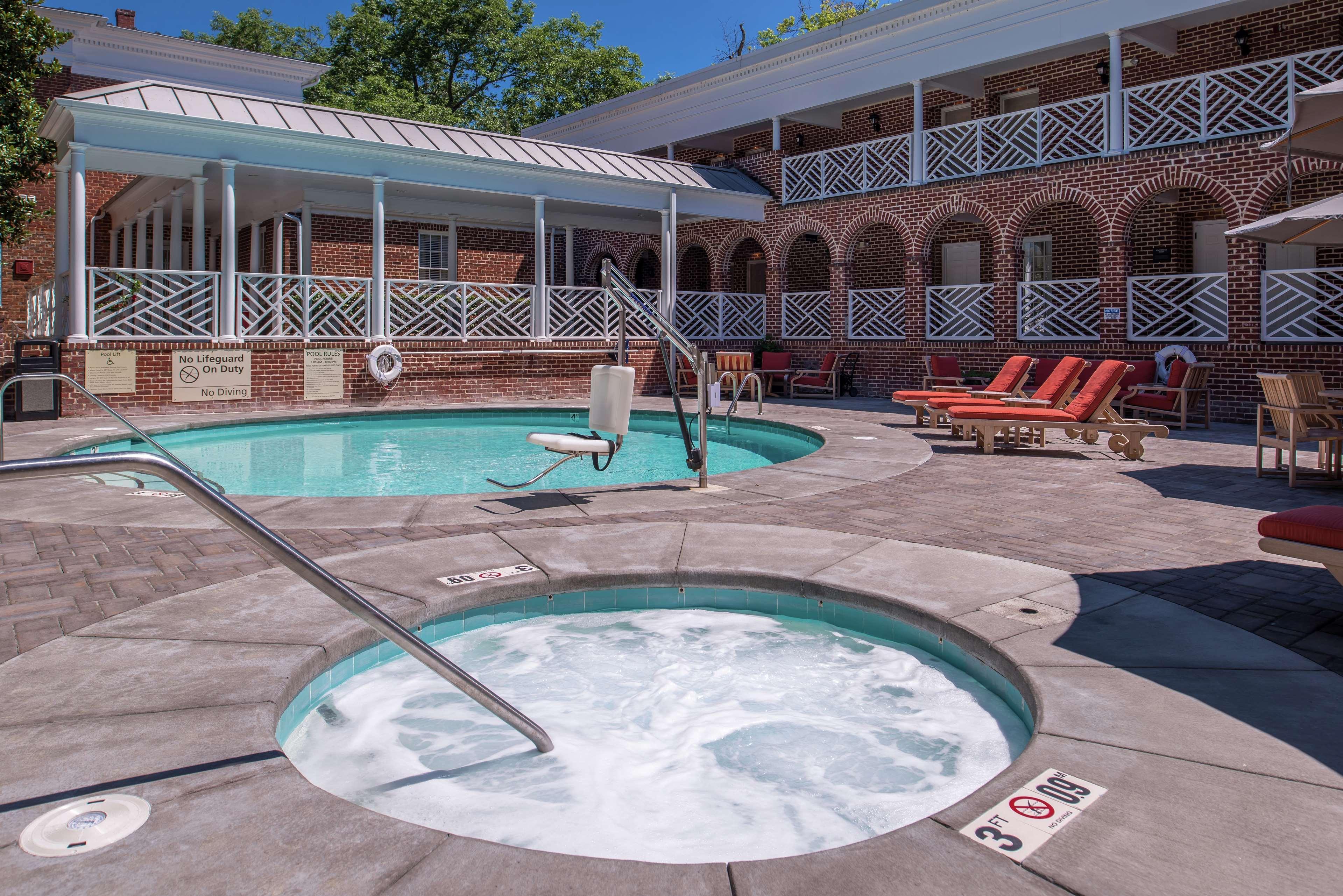 Hampton Inn Lexington Historic Area Bagian luar foto