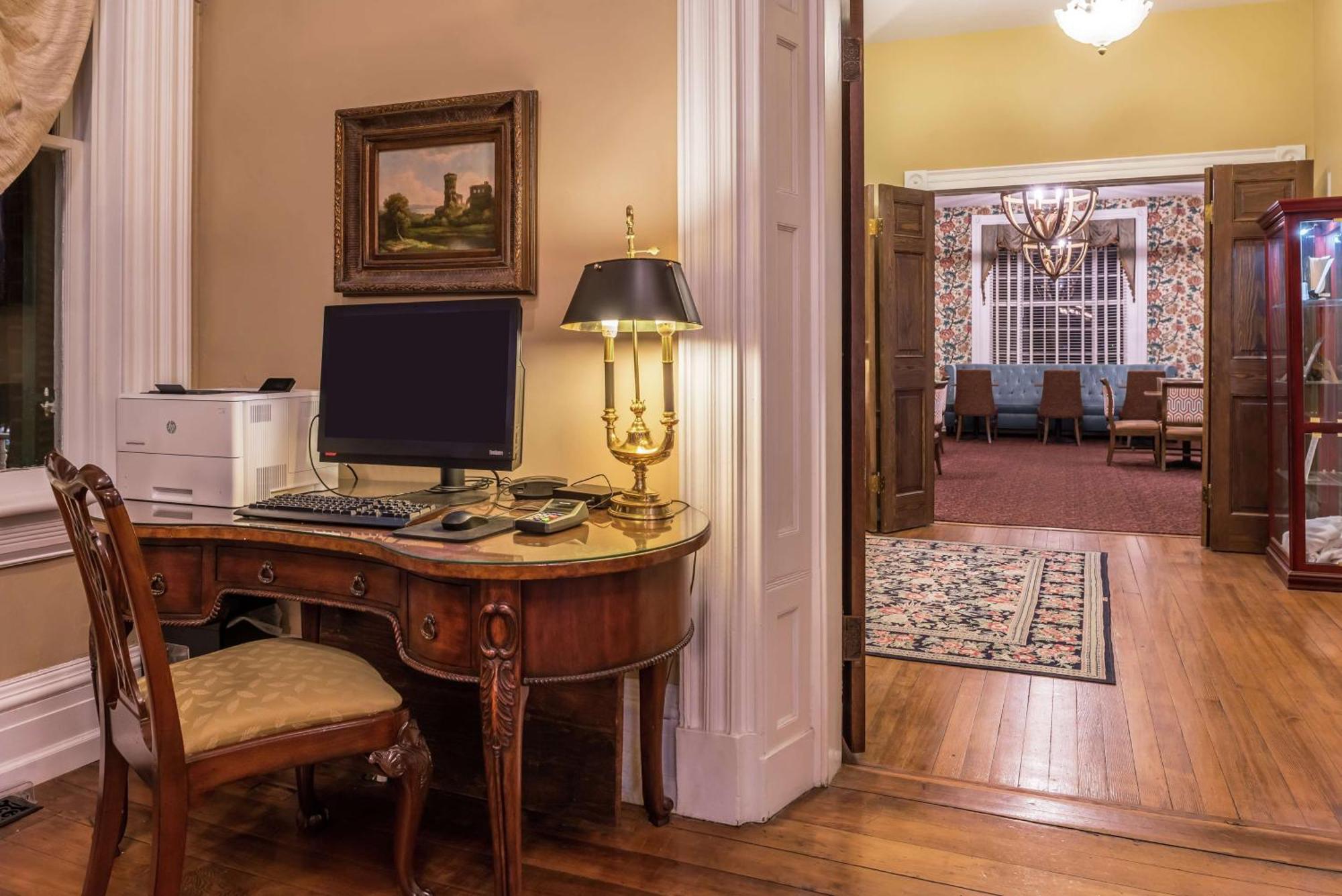 Hampton Inn Lexington Historic Area Bagian luar foto