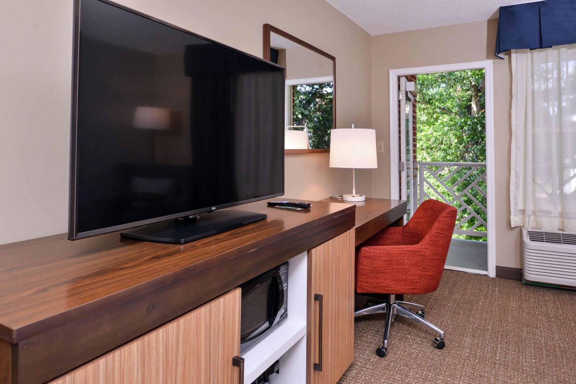 Hampton Inn Lexington Historic Area Bagian luar foto