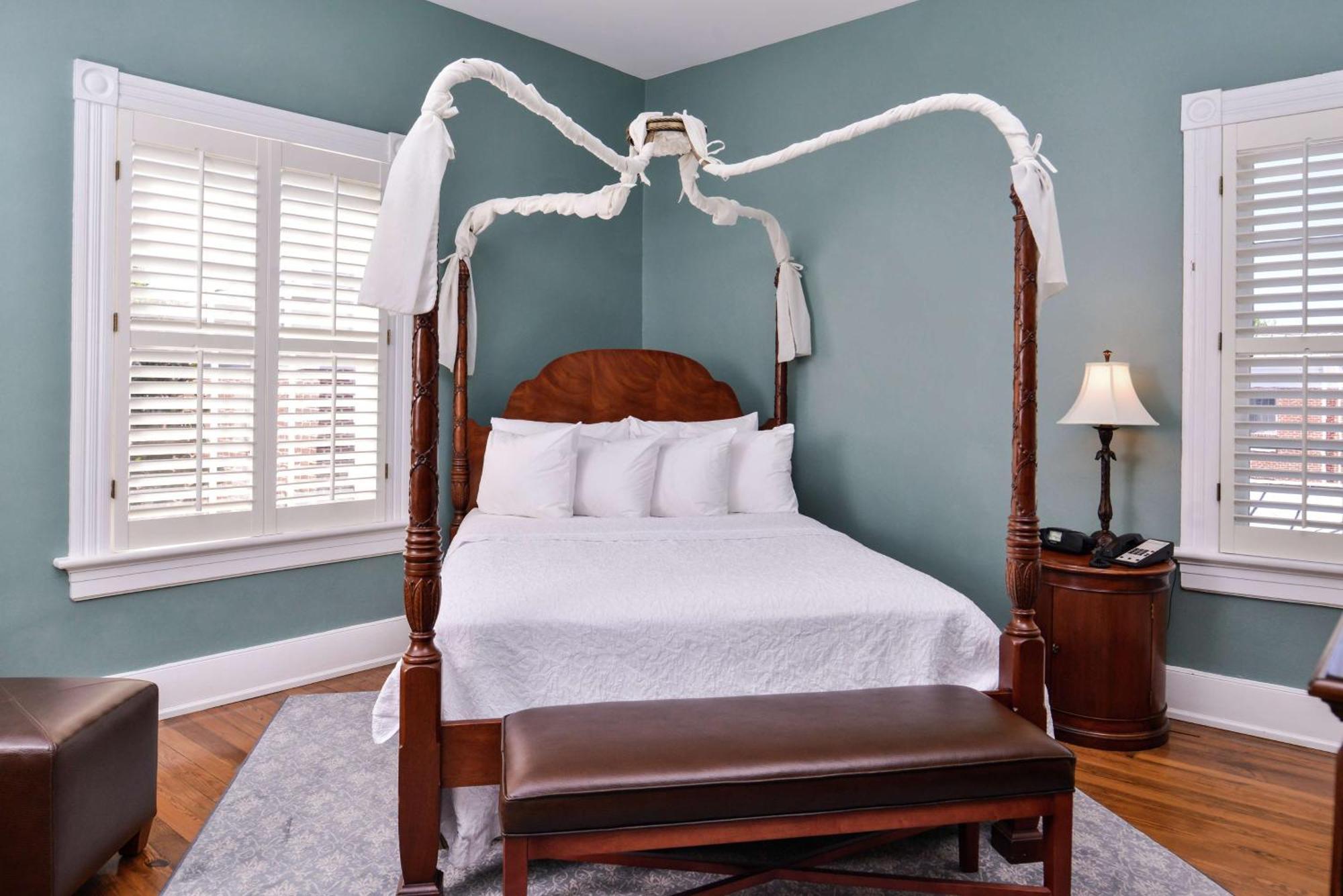 Hampton Inn Lexington Historic Area Bagian luar foto