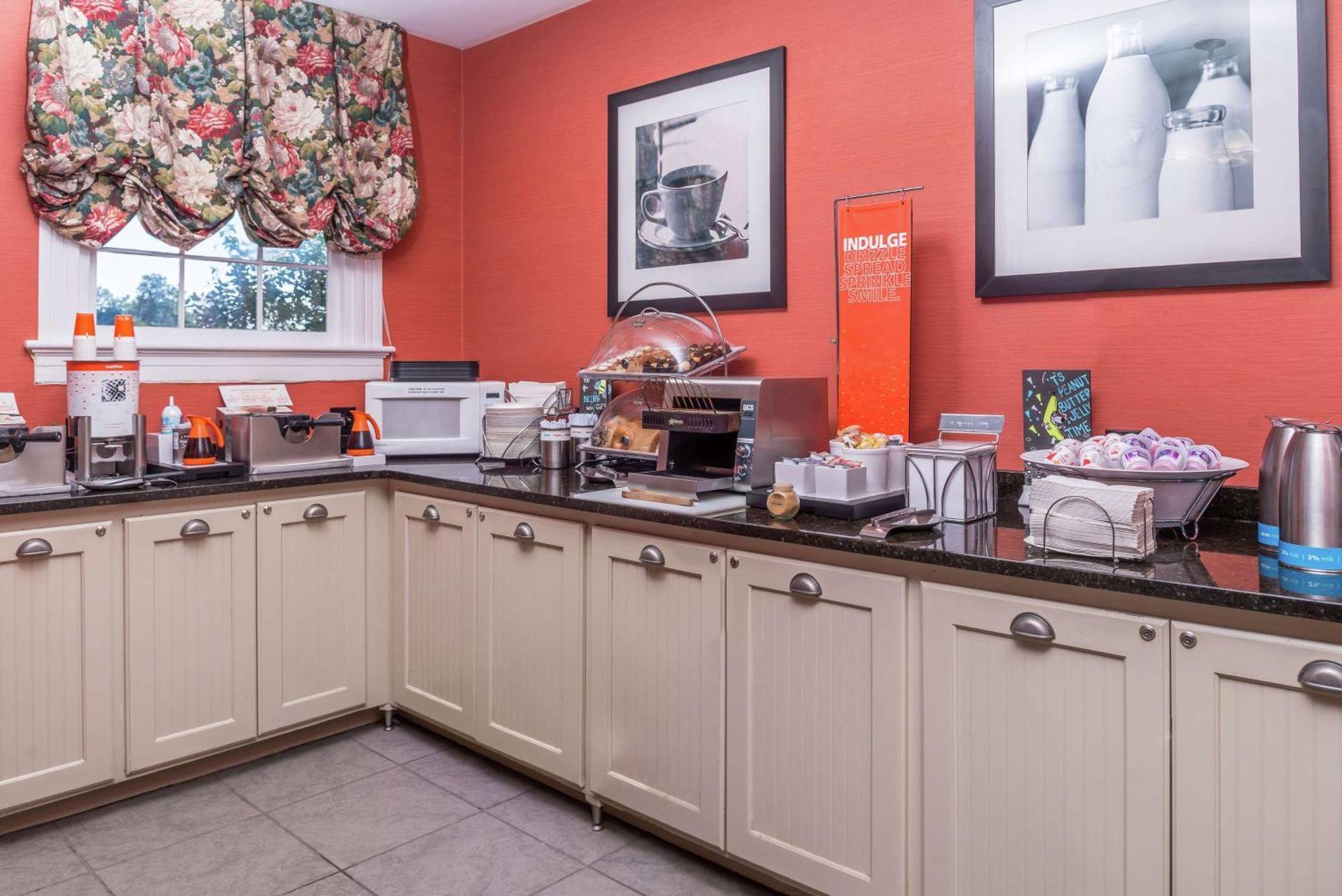 Hampton Inn Lexington Historic Area Bagian luar foto